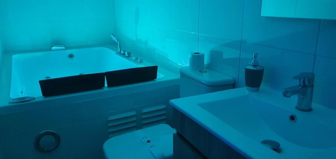 #2# Apartamento Jacuzzi Xl Sevilla Centro מראה חיצוני תמונה
